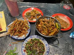 -江城燕子大排档(江汉路步行街店)