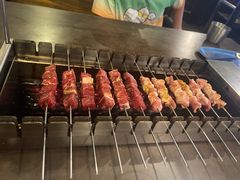 -麦凯伦烧烤·精酿超级工厂店(金桥总店)