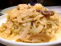 猪肉烩酸菜-巴盟人家·内蒙地方菜(华丽家族店)