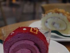 草莓红丝绒卷-星巴克(丽水万地广场店)