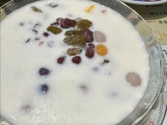 -广信牛奶甜品世家(台东店)