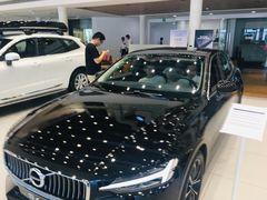 -杭州中沃沃尔沃4S店(滨江区店)