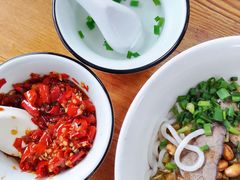 -牛八宝桂林米粉(八里庄店)