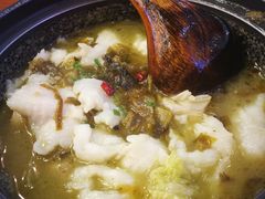 -周鱼小馆石锅酸菜鱼(活力汇店)
