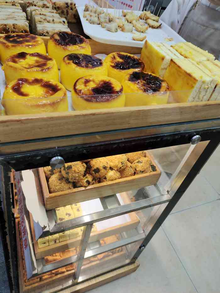 鹰谈酥江西桃酥王(步行街店)-"桃王酥这个特别好吃,比一般好吃很多,有