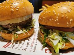 -The Habit Burger Grill 哈比特汉堡(复兴soho店)