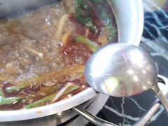 鸳鸯锅底-潮汕美牛肉丸火锅店(天宁寺店)