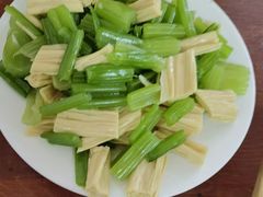 -宝瑞门钉肉饼店