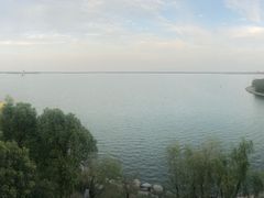 -上海滴水湖皇冠假日酒店