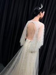 -艾米丽婚纱礼服