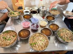 -正宗杨记普洱酸醋米线(总店)