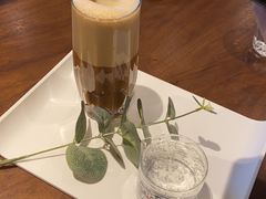 -ZING COFFEE 镜咖啡