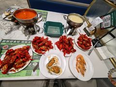 -金马门国际美食百汇(珞喻路店)