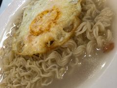 鸡蛋火腿出前一丁-華人 華星冰室(氹仔 店)