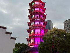 -绳金塔