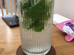 水蜜桃莫吉托-echoes coffee回响咖啡(红山店)