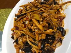 -鑫小城故事·砂锅·排骨藕汤(兴业路店)