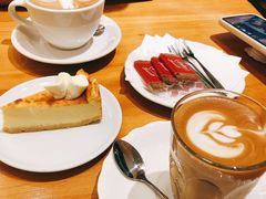大都会芝士蛋糕-青山上品咖啡·日式法兰绒手冲(高岛屋百货店)