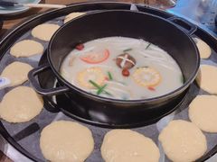 -三人行骨头王火锅(长寿店)