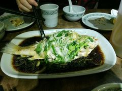 -大头虾越式风味餐厅(光明广场店)
