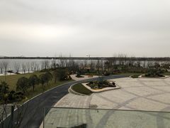 -上海滴水湖皇冠假日酒店