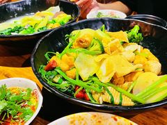 -万记麻辣烫国展总店