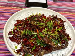 -香巴拉云南餐厅(华莱坞店)