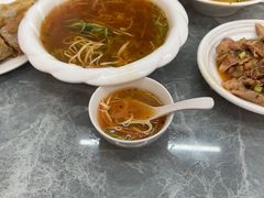 -知一馨香熏肉大饼(抚顺石化大学店)