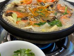 -乡土特色.冷锅鱼.牦牛肉汤锅