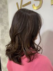 中发-你好时尚发型工作室