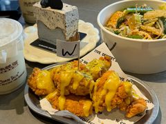-W COLLECTIVE  DESSERT SHOP
