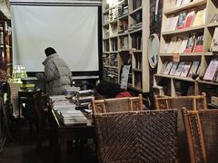 -斯多格书乡(北京大学畅春园店)