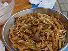-牛一煲美食(江高店)