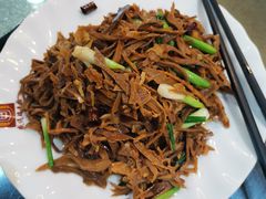 -瑞丰园庭院餐厅·白族传统家常菜