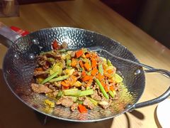 -湘阁里辣(南岭购物广场店)