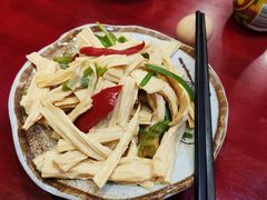 -金杨拉面王小吃面馆·牛三宝面·红烧牛肉粉