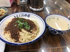 -雪琴面馆富安特色鱼汤面(城中花园店)