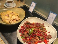 -大中华希尔顿酒店-念自助餐·嗨啤·小龙虾