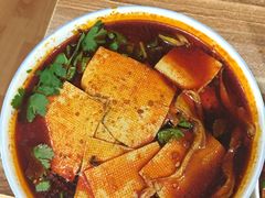 -老字号杨坡红油米线腊汁肉夹馍(东四道巷店)