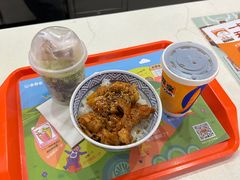 -吉野家(黑牛城道店)