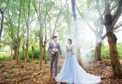 点击看大图 -挪娅婚纱摄影皇家会所