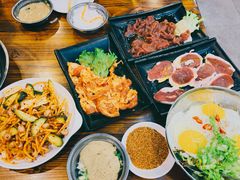 -韩风烤牛肉冷面店