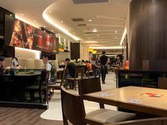 -必胜客(WOW中心城店)