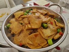 -江城燕子大排档(江汉路步行街店)