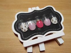 -朵拉定制美妆美甲