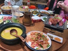 -老滇山寨•云南特色菜•地方菜•民族风情歌舞表演(金碧店)