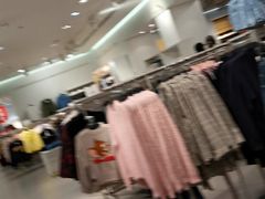 -H&M(华润万象城店)