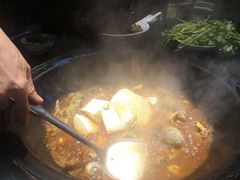 -鱼窝棚柴火铁锅炖(富山屯店)