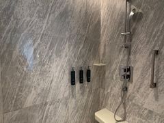 -深圳国际会展中心希尔顿酒店(前海华发冰雪世界店)