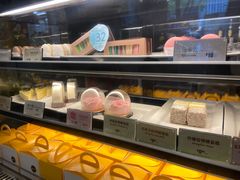 面包甜点陈列柜-麦当劳(四川北路店)